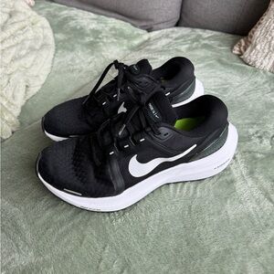 Nike Air Zoom vomero 16